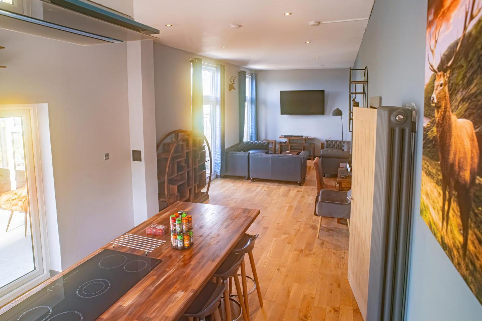 Luxury 4 Bedroom Cottage With Stunning Views Near Fairy Pools! Carbost  Dış mekan fotoğraf