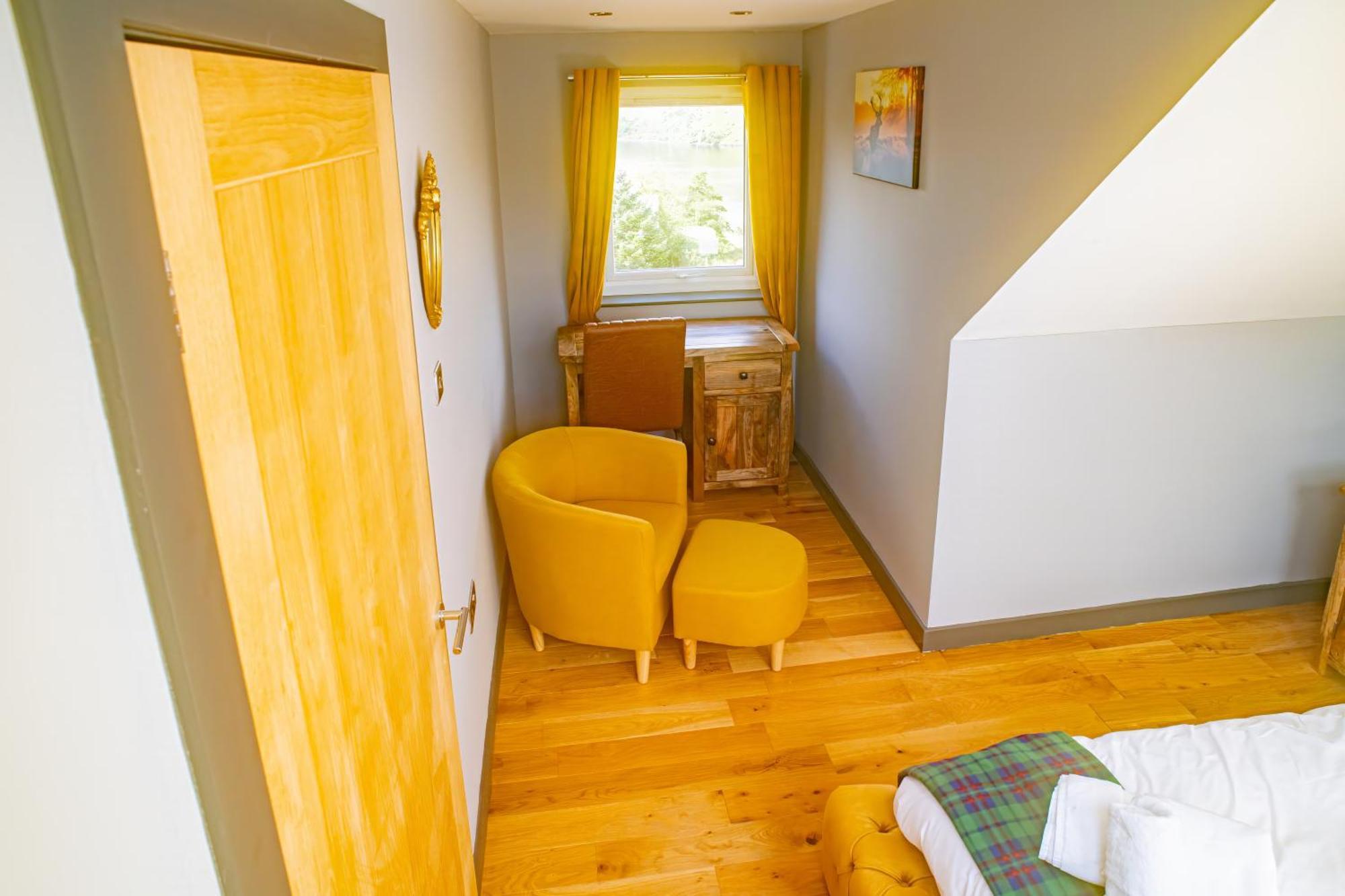 Luxury 4 Bedroom Cottage With Stunning Views Near Fairy Pools! Carbost  Dış mekan fotoğraf