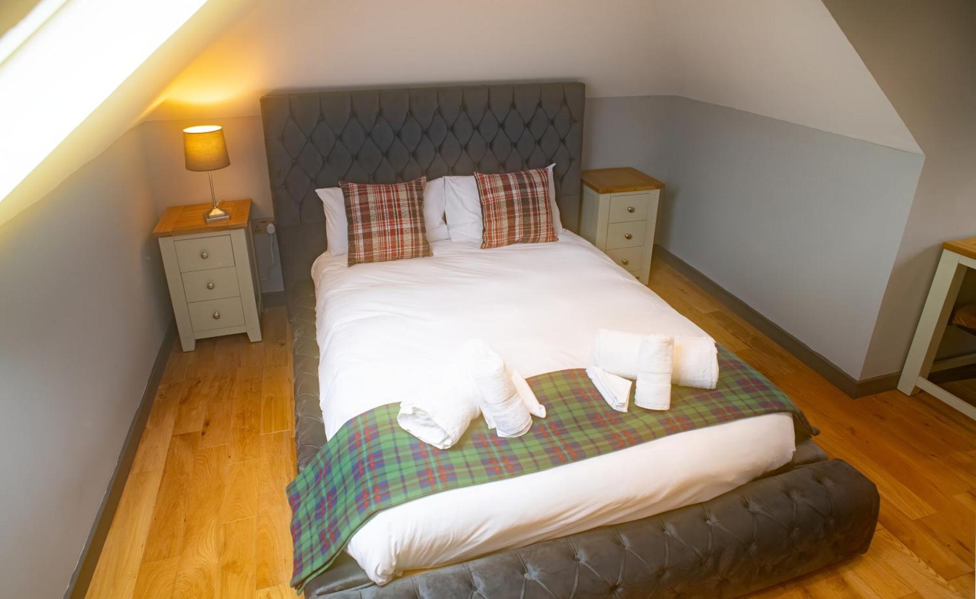 Luxury 4 Bedroom Cottage With Stunning Views Near Fairy Pools! Carbost  Dış mekan fotoğraf